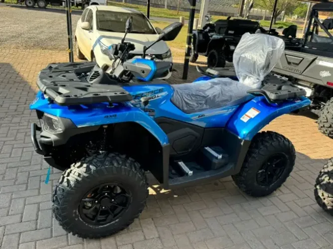 Quadriciclo CFMoto C-force 520 2026