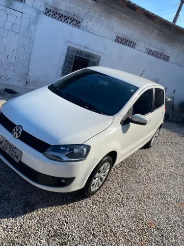 Volkswagen Fox 1.0 MI Total Flex 8V 3P 2013