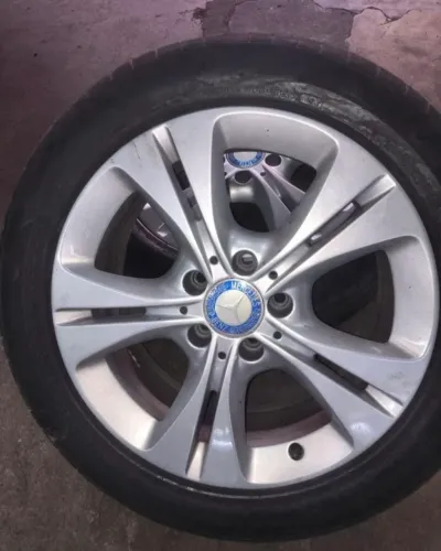 Jogo de rodas Mercedes c180 zerado com pneus zero