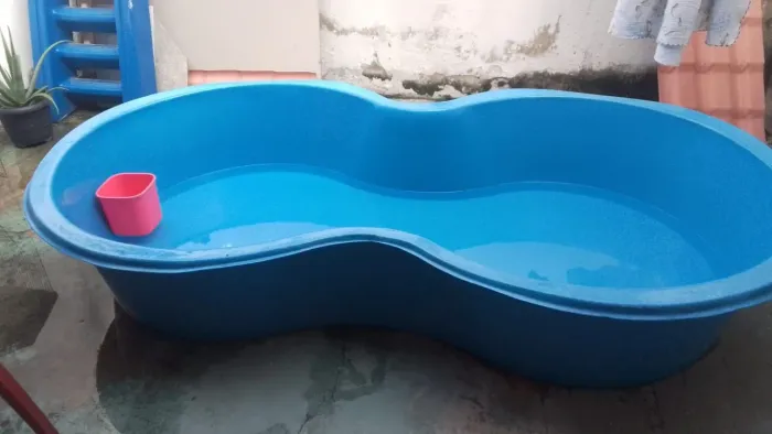Piscina polipropileno mil litros usada