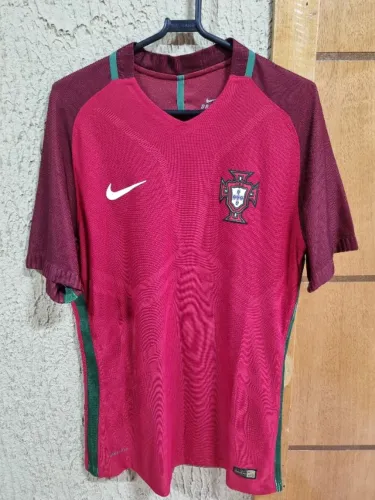 Camisa Portugal 1:1 2016/2017 Titular Versão Jogador - Camisa de Futebol