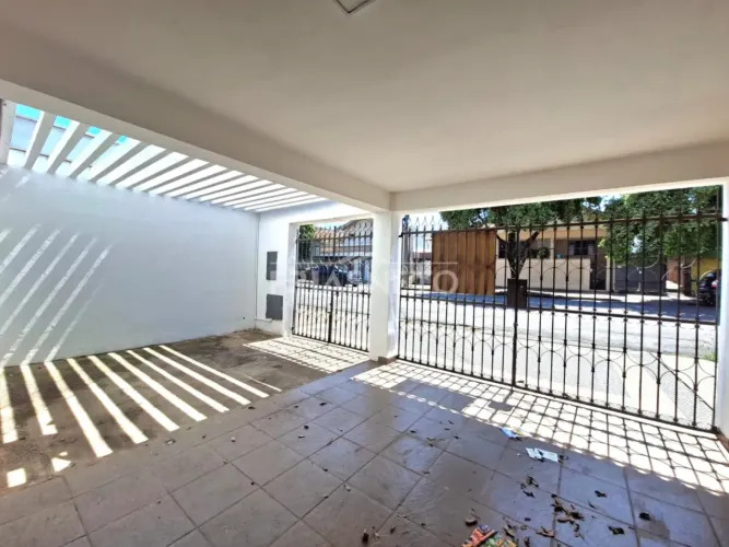 Casa térrea para locação no Bairro Vila Rezende em Piracicaba