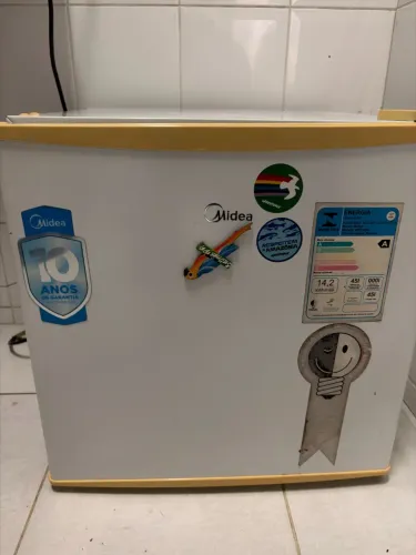 Frigobar midea 45L