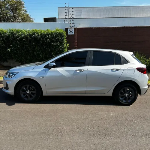 Chevrolet Onix Hatch LT 1.0 12V Flex Mec. 4P 2020