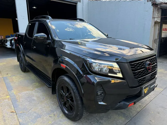 Nissan Frontier Pro4x CD 4X4 2.3 Bi-TB Die. AUT 2024