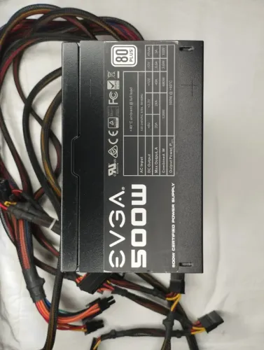 Fonte EVGA 500W 80 Plus Selo de Eficiência - Excelente Estado