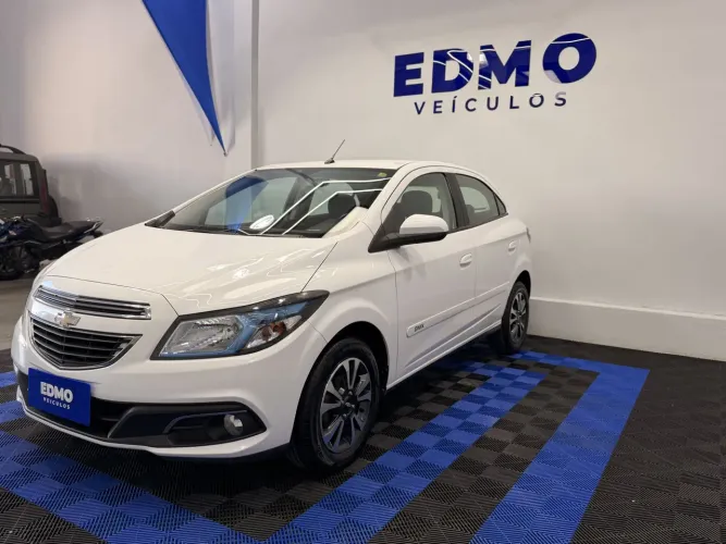 Chevrolet Onix Hatch LTZ 1.4 8V Flex Aut. 4P 2016