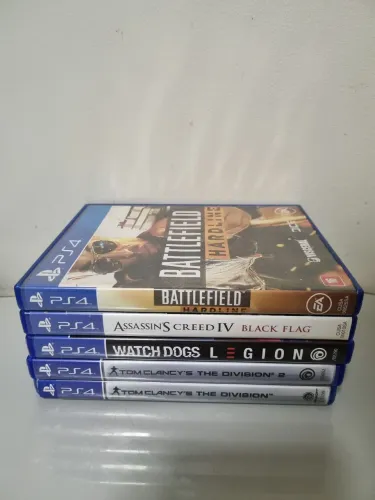 Jogos de PS4 R$50,00 cada