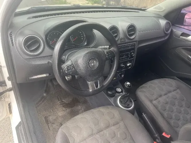 Volkswagen Voyage Selecao 1.0 MI Total Flex 8V 4P 2014
