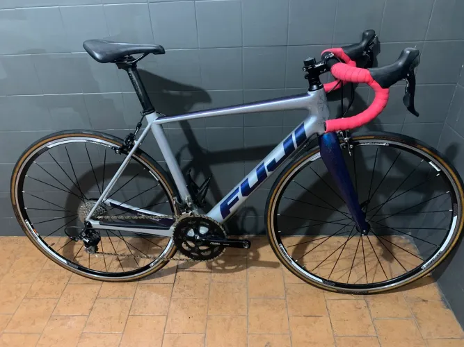 Rood-FUJI CARBON 105 Tam.51