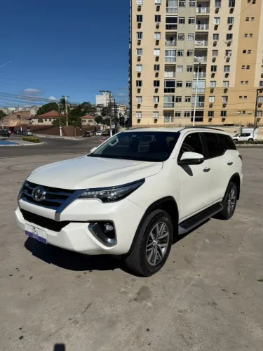 Toyota Hilux SW4 SRX 4X4 2.8 TDI 16V Dies. Aut. 2020