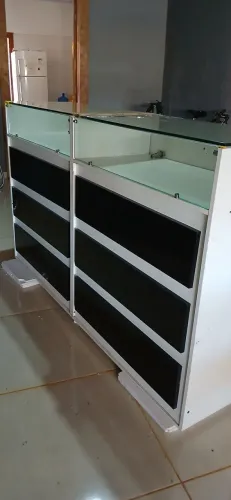 Balcão grande para loja