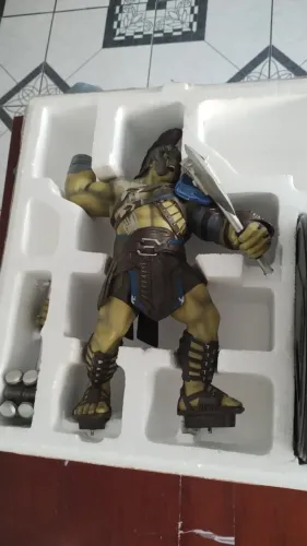 Acrion figure Hulk gladiador