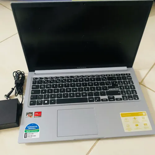 Notebook Asus Vivobook M1502ia-ej251w Ryzen 5 8gb 256gb Ssd Windows 11 Home 15,60" Full Hd