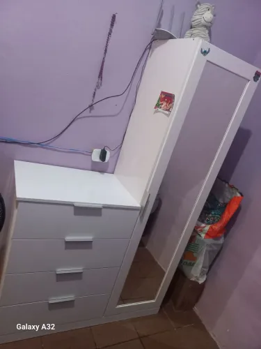 Comoda sapateira bartira 4 gavetas 1 porta e espelho <br><br>