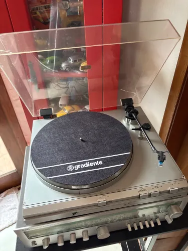 Toca Discos Gradiente TD34