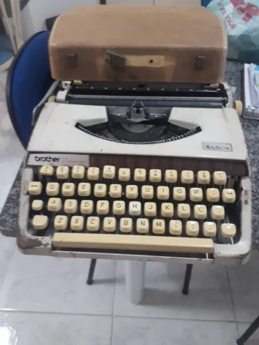 Maquina Datilografica Reliquia Colecionador