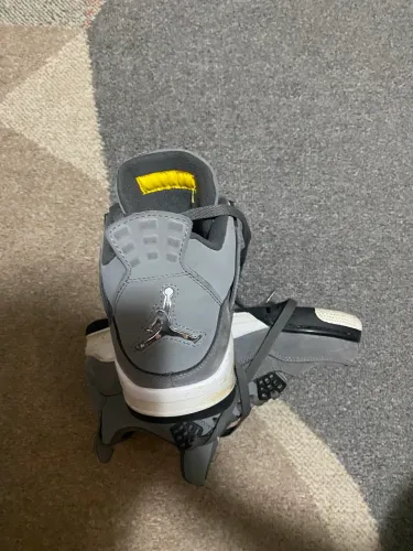 Air Jordan 4 Cool Grey