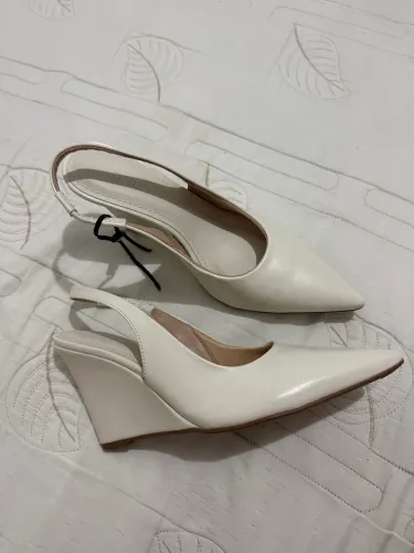 SANDÁLIA SCAPIN OFF WHITE