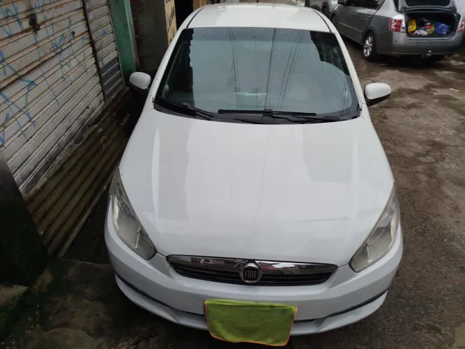 Fiat Grand Siena Tetrafuel 1.4 EVO F. Flex 8V 2014