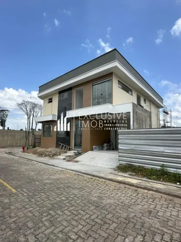 QUARTZO CONDOMINIO VERDE, CASA COM 220M², 4 SUÍTES, 2 VAGAS, MANGUEIRÃO