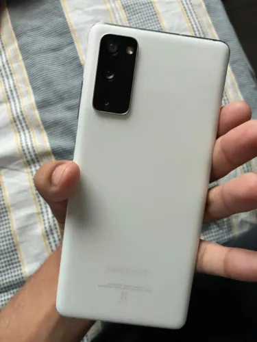 Smartphone Samsung 20 FE 8 de ram