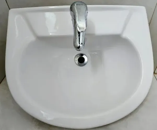 Lavatório Celite + Torneira Monocomando Sensi + Engate