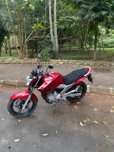 Fazer 250 em perfeito estado 