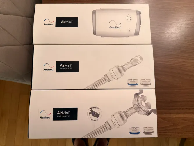 CPAP Portátil ResMed AirMini AutoSet + Kits N20 e P10 | 1.642 h