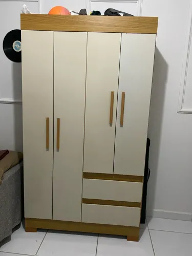 Vende Guarda-Roupa pequeno solteiro-criança