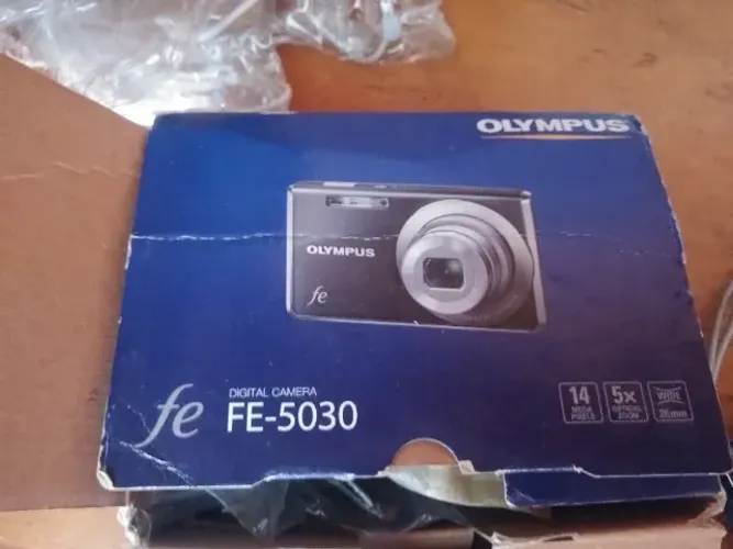 Máquina Fotográfica Digital Olympus