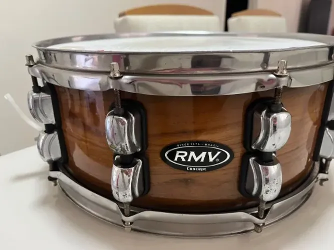 Caixa de bateria RMV Concept 14x5,5 com BAG