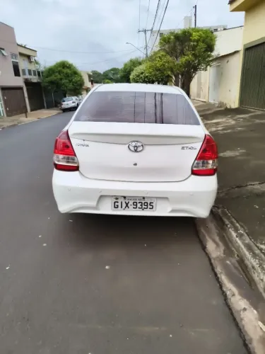 Toyota Etios Platinum Sed. 1.5 Flex 16V 4P Aut. 2018