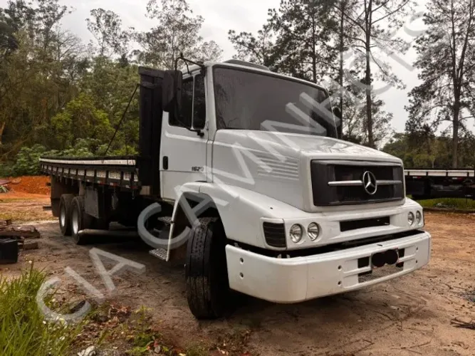 MB 1620 ANO 2005 CARROCERIA 8M