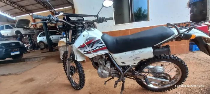 Vende-se moto XLR 2002