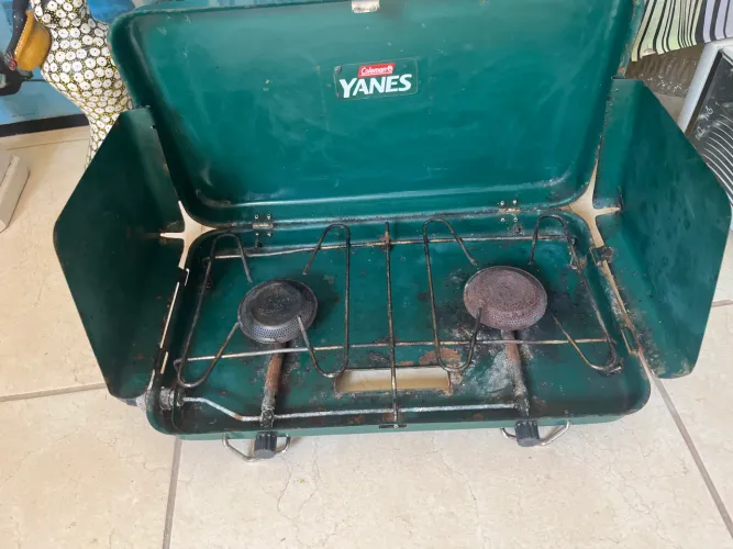  Linda peça antiga marca colemon yanes 