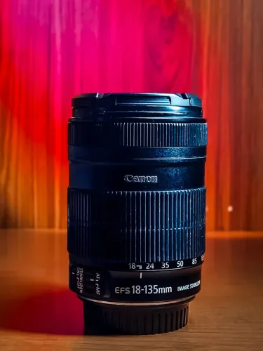 Lente Canon 18-135mm IS