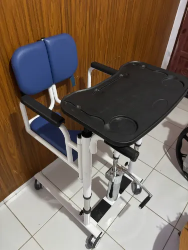 Cadeira para Transferência com rodas