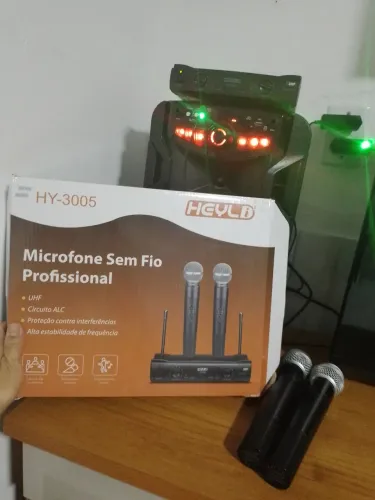 Caixa de som Amvox com 2 microfone profissional