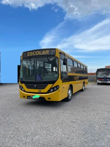 Micrao VW com 46 lugares no doc 