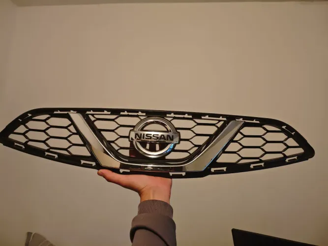 Grande Nissan march Original