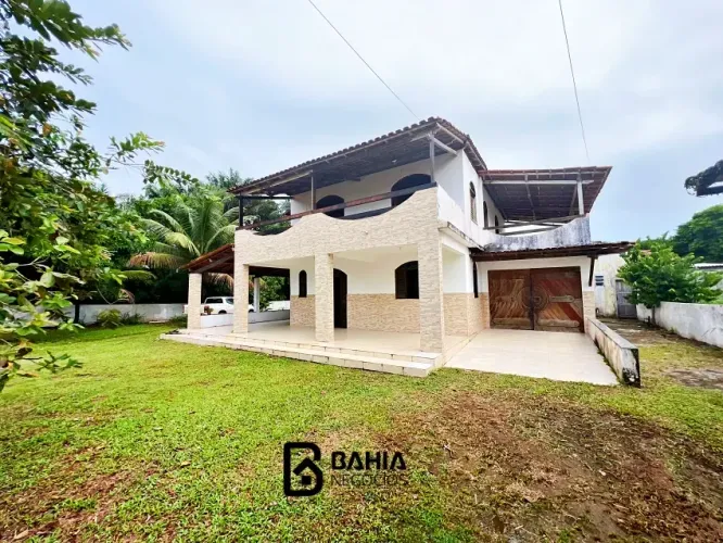 Casa com Vista Mar - 1.200m² de terreno - Praia do Sargi - Uruçuca -Bahia
