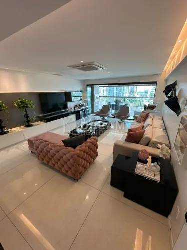 Imóvel para venda possui 204 metros quadrados com 4 quartos em Parnamirim - Recife - PE