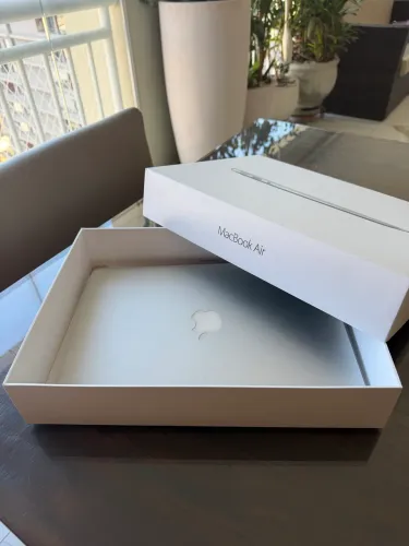 MacBook Air 13 (2017)