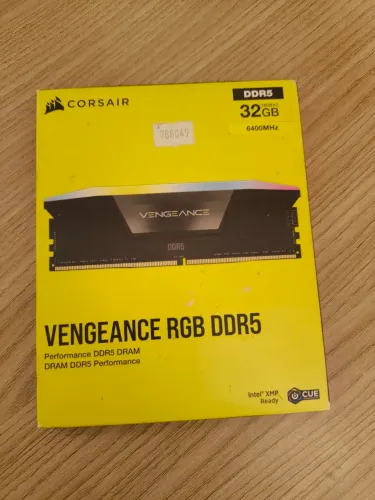 Memória Corsair Vengeance RGB (2x16GB) 32GB <br>DDR5 6400mhz CI36