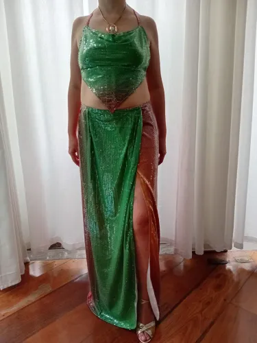 Saia e Blusa e Paetê para Dança