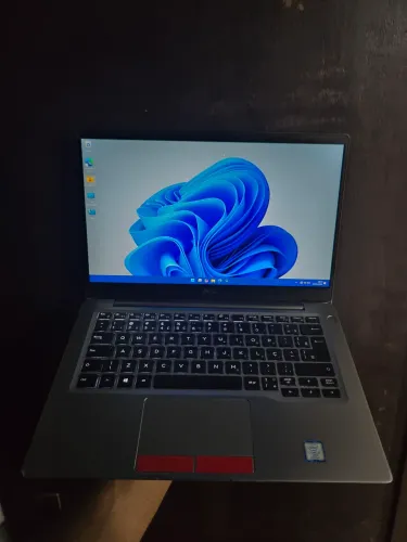 NOTEBOOK DELL LATITUDE 7300 I7-8TH vPRO 8GB 256GB SSD