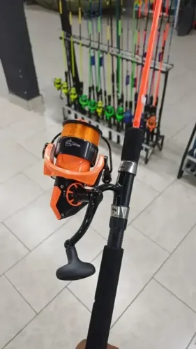 Vara de pescar sahara com molinete - NOVOS