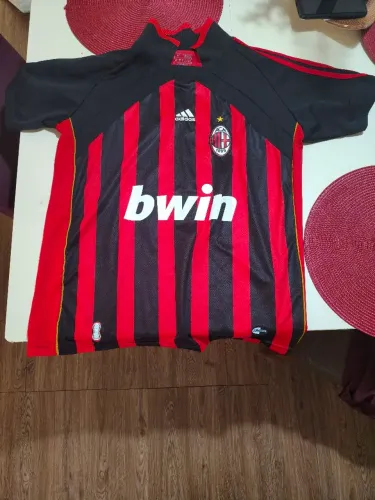 Camisa retrô Milan e santos