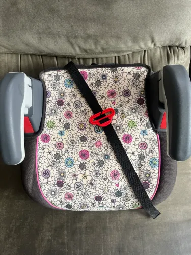 Cadeirinha de elevação carro 